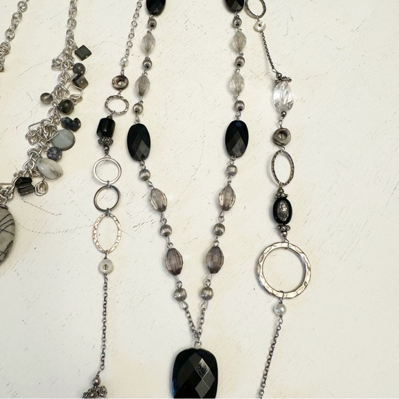 Beautiful Set of 3 Glass Metal Stone Pendant and Plastic Beads Necklaces Vintage - Picture 9 of 13